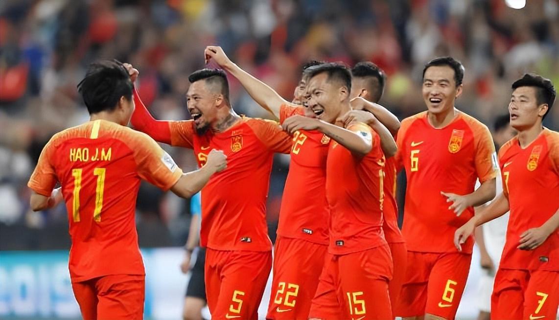 完美世界体育平台-同样是落选U23国足，为何朱鹏宇能补招进国家队，依木兰却不能