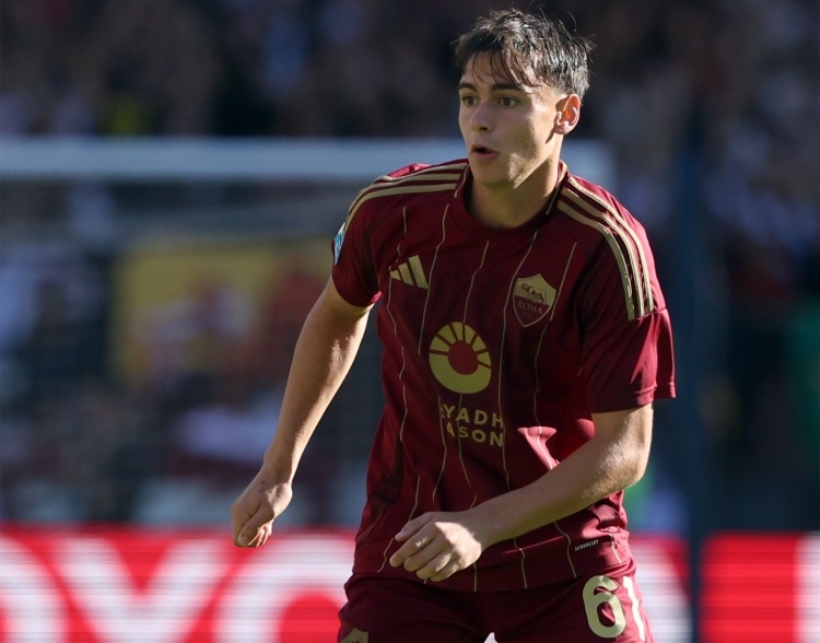 完美世界中国官网-皮西利：冬窗2月2日关闭，但我现在一心只想着罗马和接下来的比赛