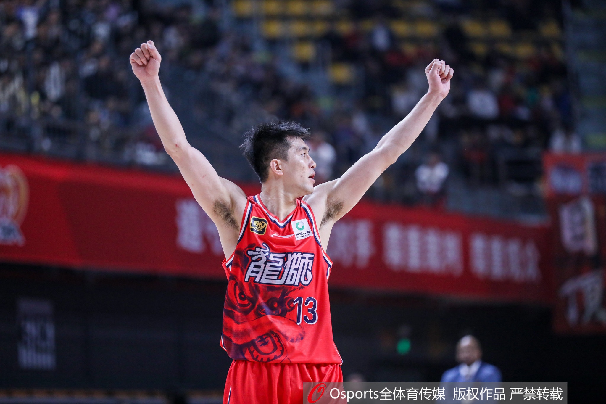 完美世界中国官网-状态可以！郭艾伦20中10拿到25分3板6助 5次失误